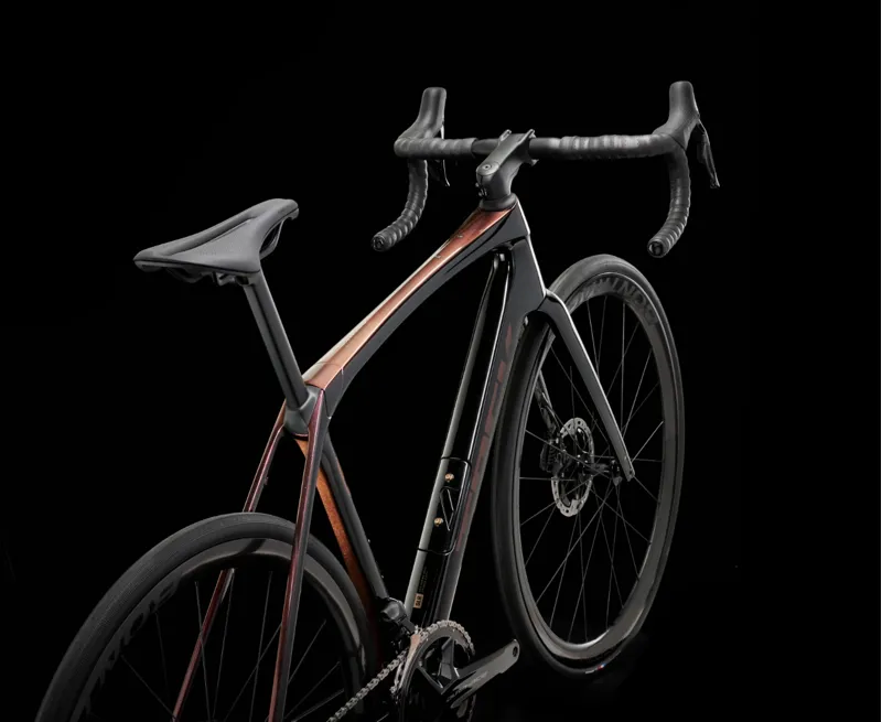 Trek Domane SLR 9 Gen 4 Carbon Road Bike 2025 in Axinite Flip/Trek Black-5